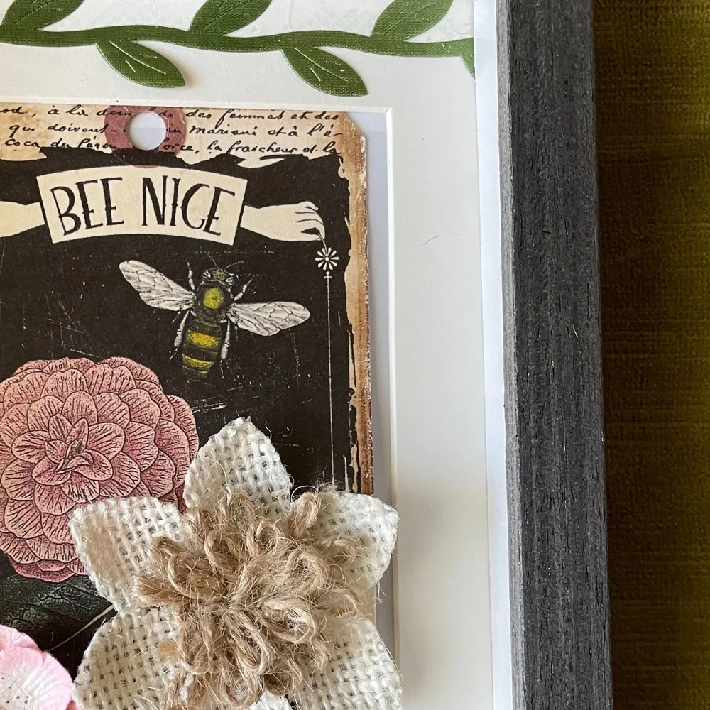 Shadow Box 3 dimensional floral/nature theme framed collage - 5 x 7" - Picture 6 of 9